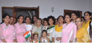 Dr. Archika Didi and the entire team of Shri Shakti Manch sharing cherished moments with Smt. Sheila Dixit Ji - Former Chief Minister of Delhi.